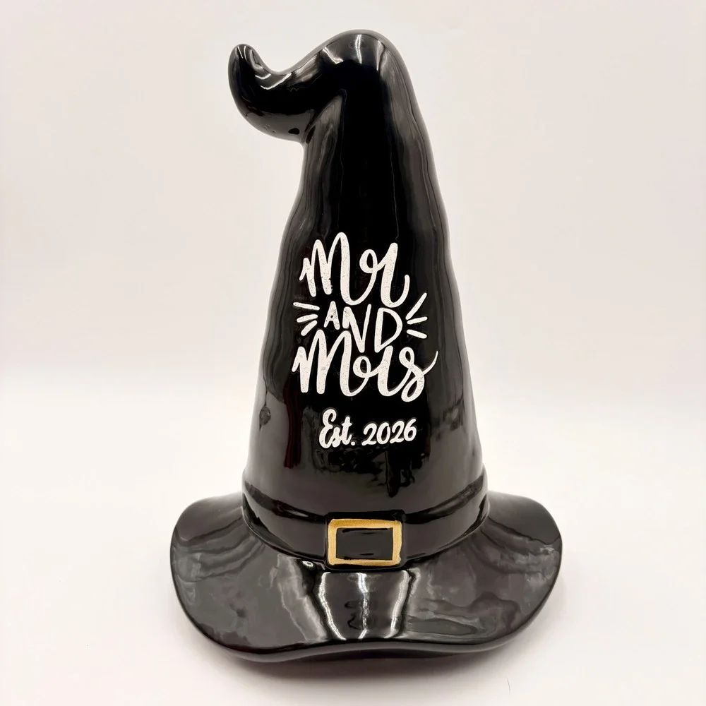 Black Ceramic Witch Hat Mr and Mrs Est 2026 Halloween Wedding Figurine Decor
